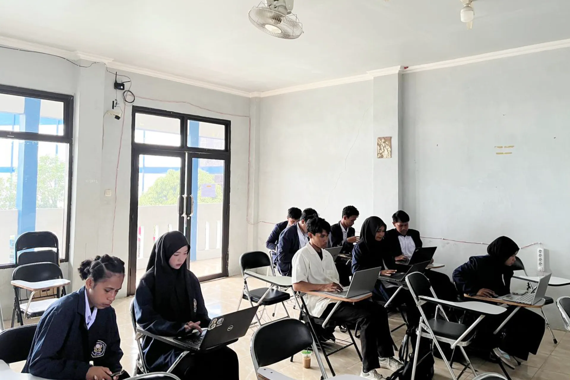 Ujian Akhir Semester Genap Tahun Akademik 2025–2026 STTI Sony Sugema: Wujud Komitmen Meraih Prestasi Akademik Terbaik